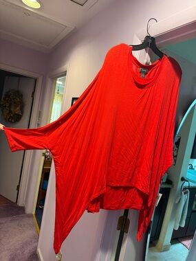 NWT! Neiman Marcus Size XL Red Draped Layered Knit Top
